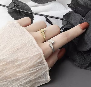 Pierścionek srebrny pozłacany regulowany