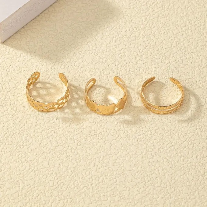 3 pierscionki na stope.jpg