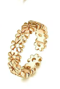 Pierścionek na palec u stopy w kwiaty