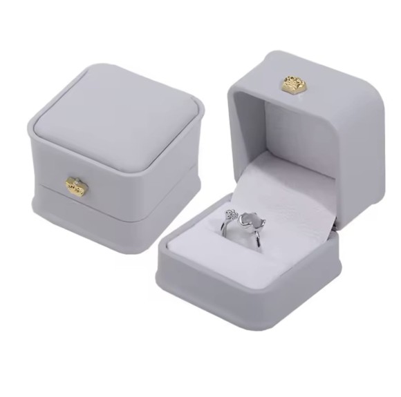 Pudełko na pierścionek w stylu Vintage - szare