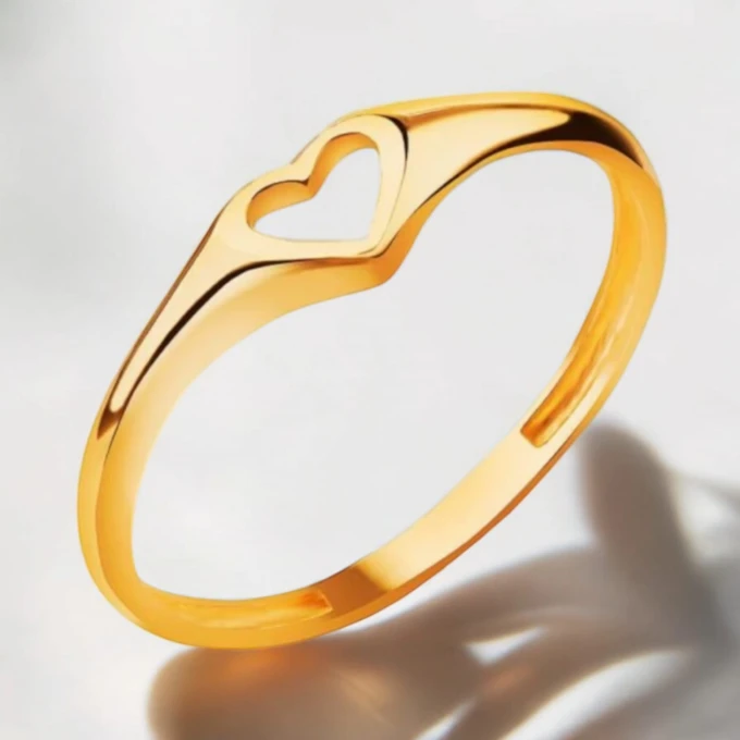 Złoty pierścionek z sercem