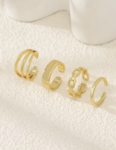 Zestaw czterech pierścionków na palec u stopy