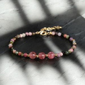 Bransoletka z kolorowymi naturalnymi kamieniami