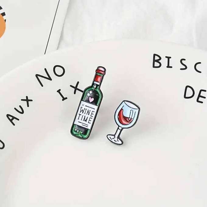 Wine pin sogold 3.jpg