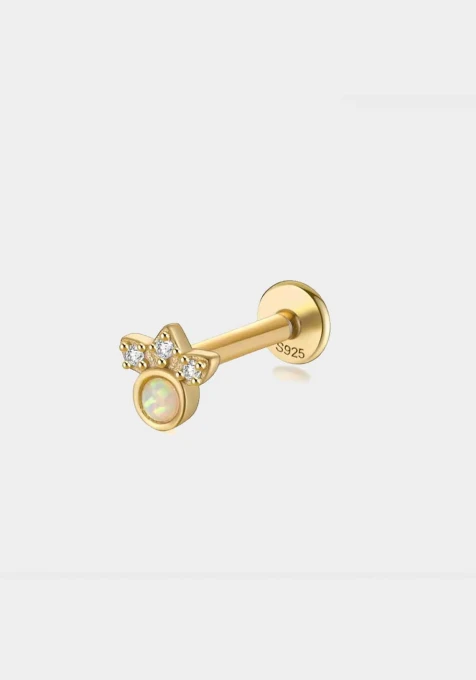 Piercing z opalem.jpg