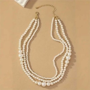Naszyjnik perły 3 linie 2.jpg