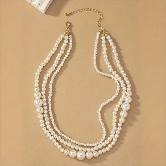 Naszyjnik perły 3 linie 2.jpg