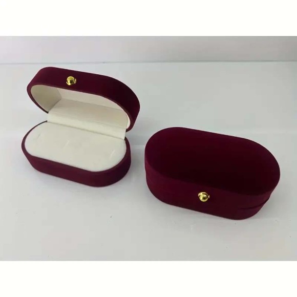 Pudełko na pierścionki bordowe.jpg