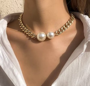 Naszyjnik panderka - z dwoma perłowymi elementami sogold.pl