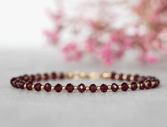 Bransoletka z kolorowymi kamieniami - granat sogold.pl