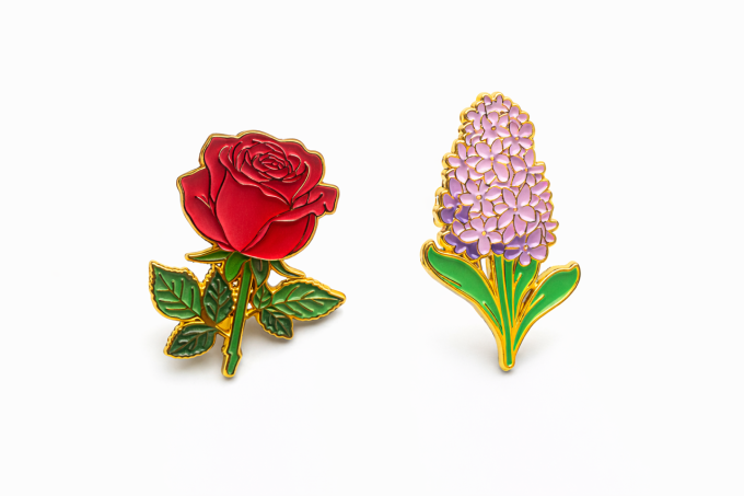 Broszka - Pin w kształcie kwiata - róża