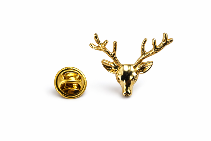 Broszka - pin pozłacana - Jeleń sogold