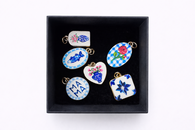 Zawieszka pozłacana Mini art - Kwiaty i kratka sogold